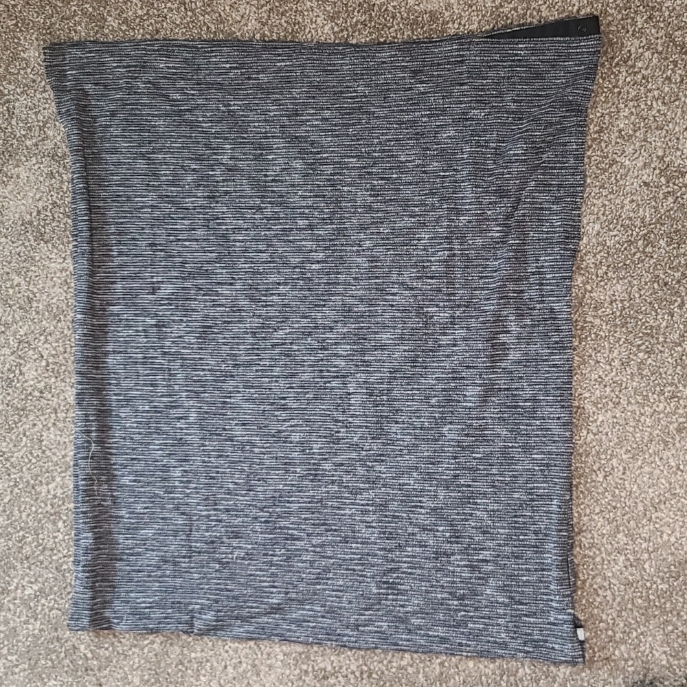 Versatile Lululemon snap scarf or wrap